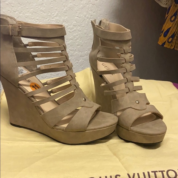 Guess Wedges - Picture 4 of 4